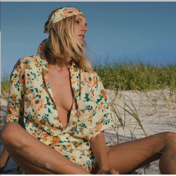 Two piece set - top and short floral - great for vacation - Picture 3 of 8